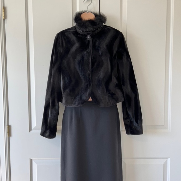 LAURA Faux Fur Jacket, SZ M, Black, Classy, Cocktails - Picture 3 of 10